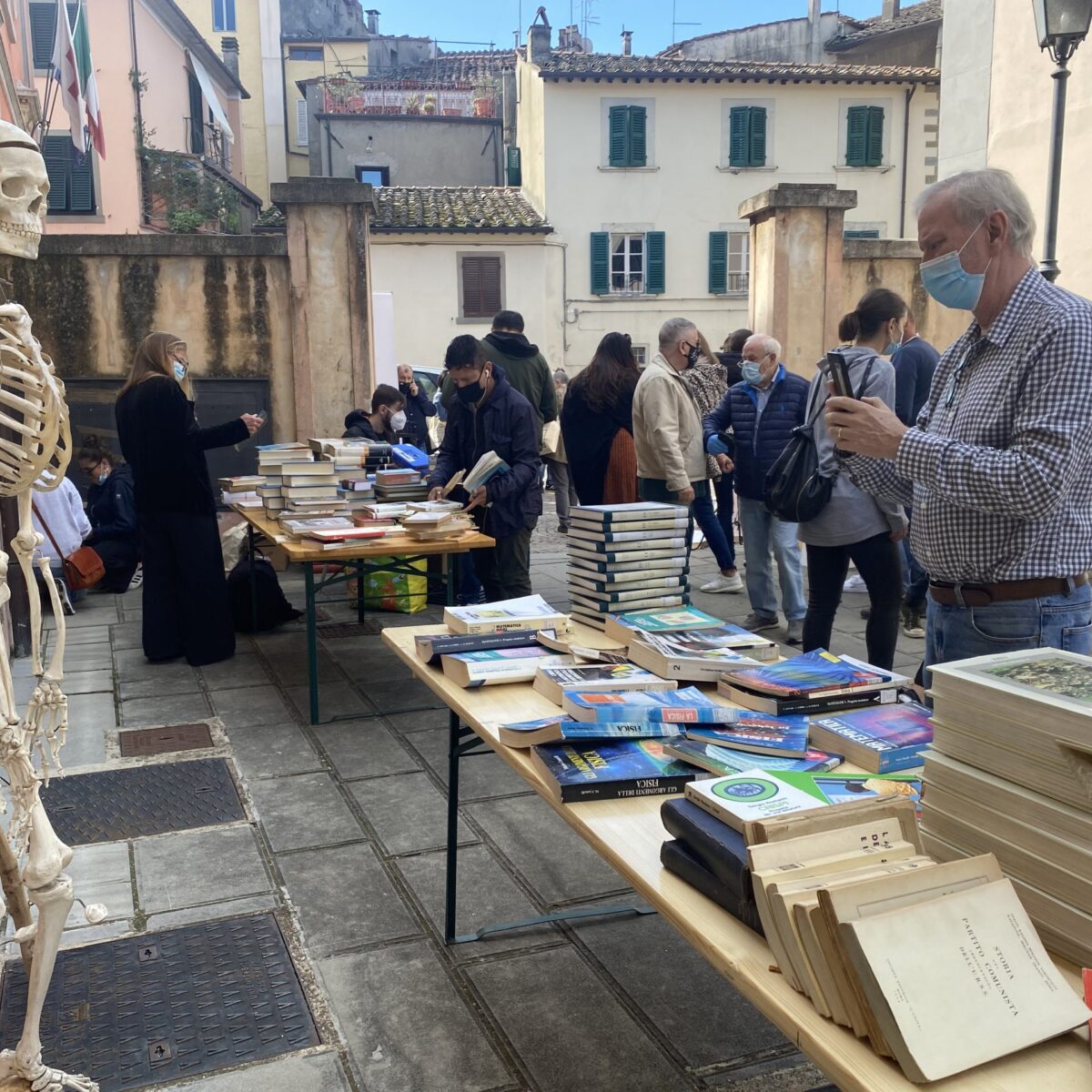 Libri ad 1 euro alla Biblioteca. Città di Arezzo