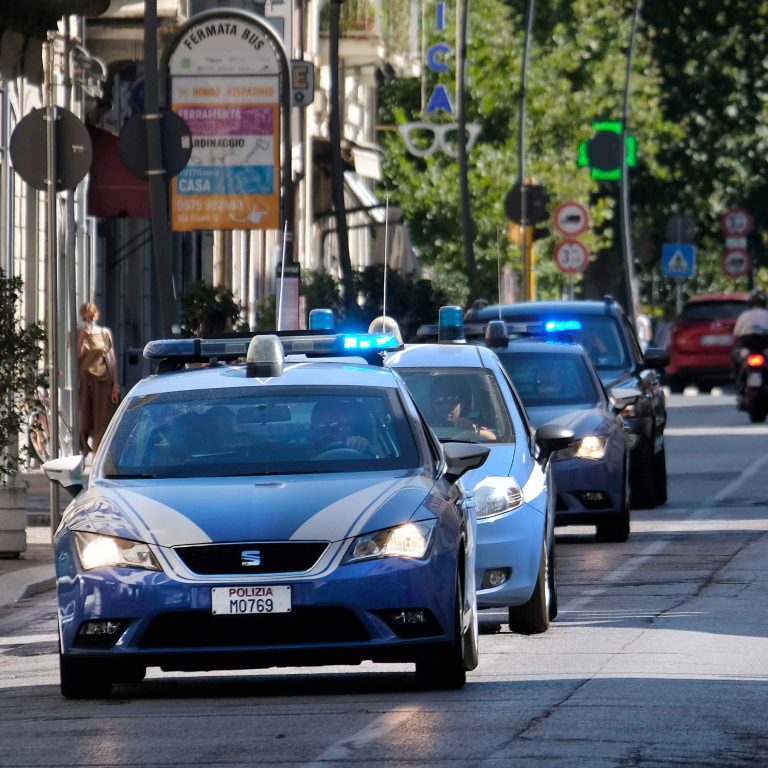 Arezzo sgomberata la ex Lebole. In 12 trovati ad alloggiare nello